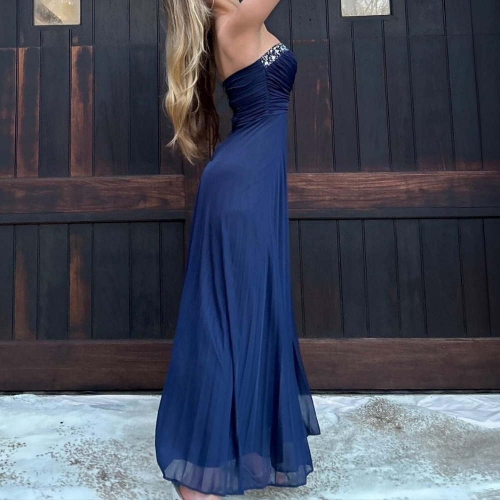 B. Darlin Strapless Navy Dress - Picture 13 of 13